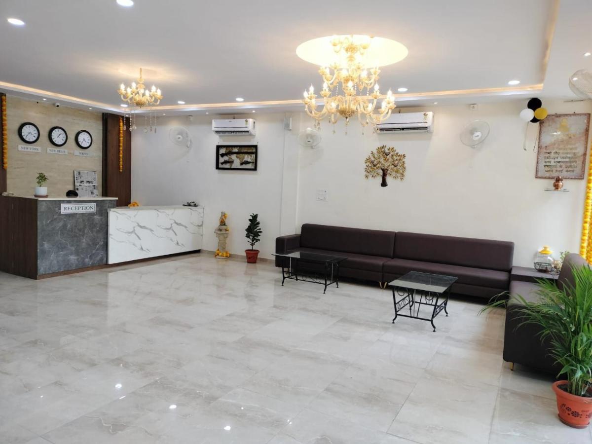 Hotel Satkar International Chhindwāra Dış mekan fotoğraf