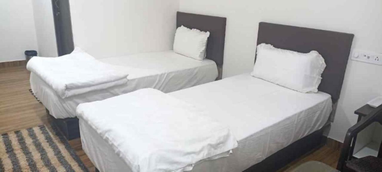 Hotel Satkar International Chhindwāra Dış mekan fotoğraf