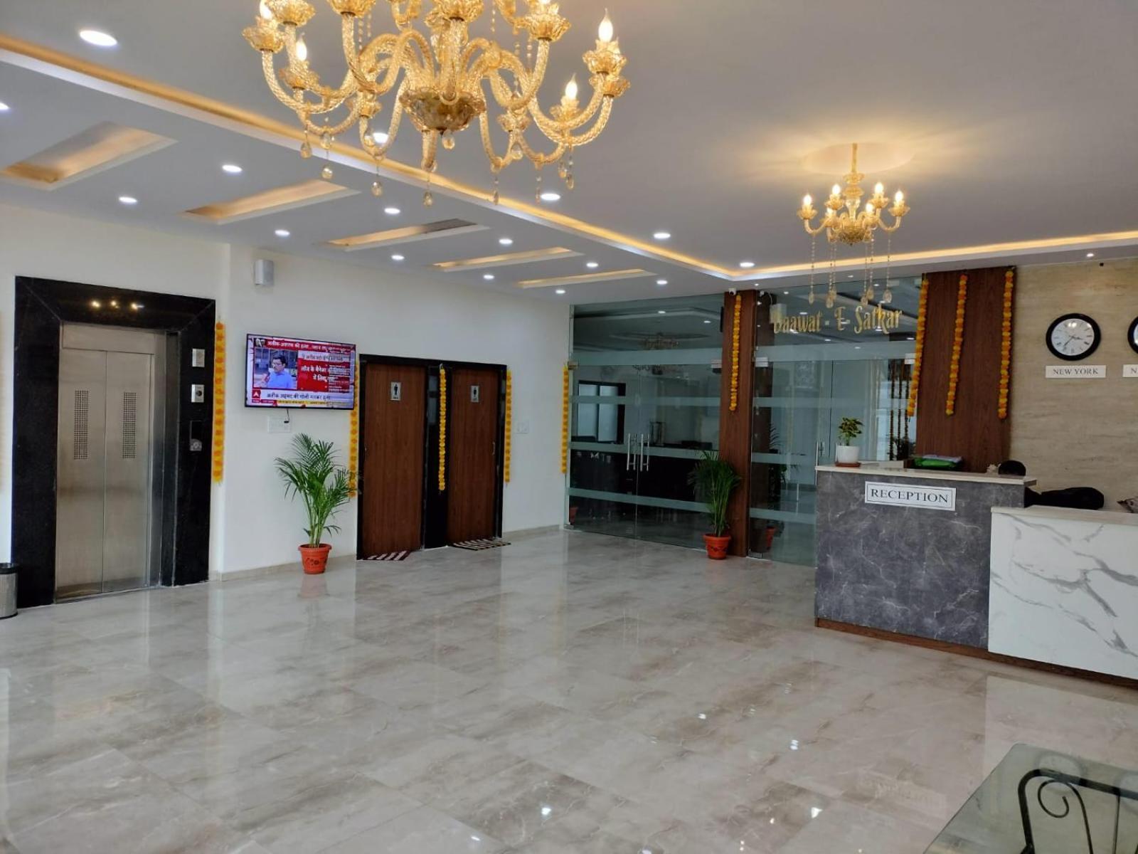 Hotel Satkar International Chhindwāra Dış mekan fotoğraf