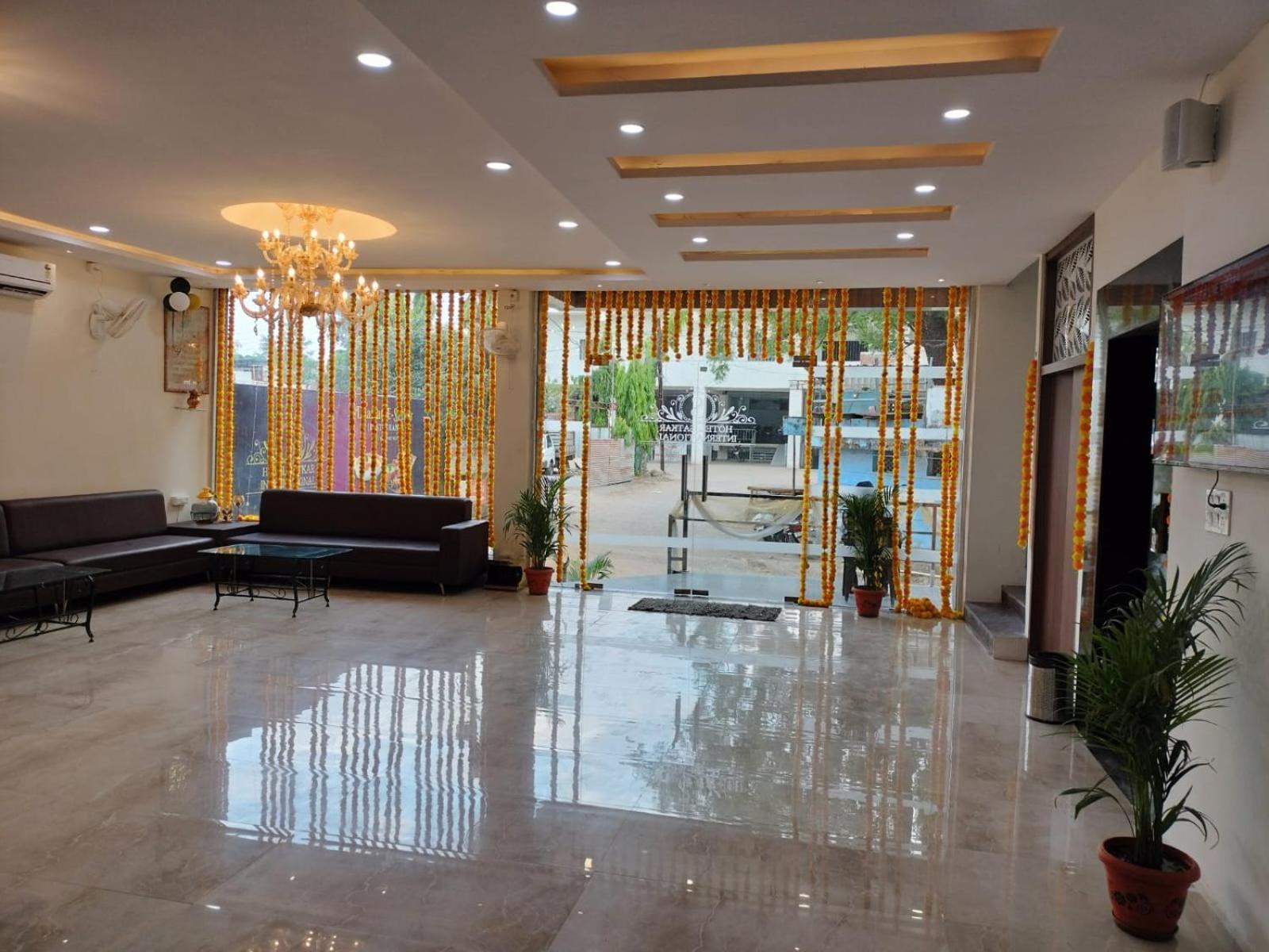 Hotel Satkar International Chhindwāra Dış mekan fotoğraf